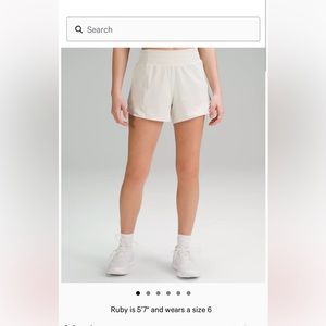 Lululemon Hotty hot high rise 4’ shorts